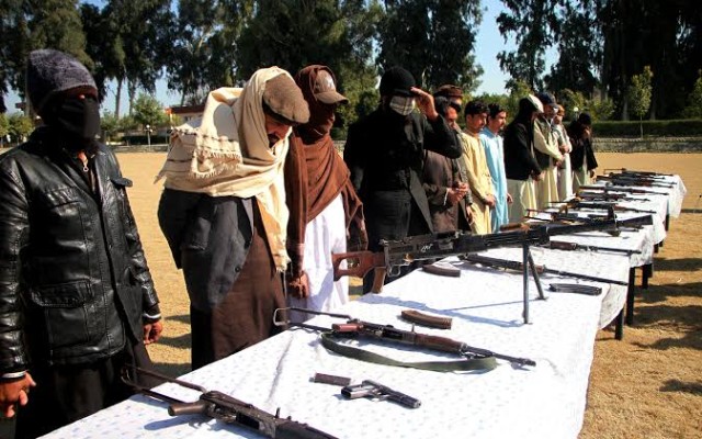 Tramp silahlarını istədi, Taliban rədd etdi